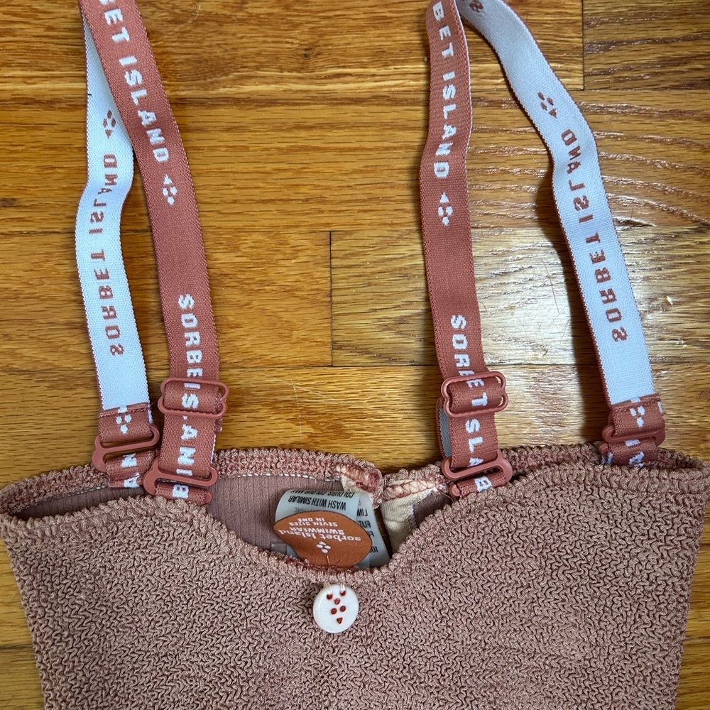 sorbet island
SWIMWEAR